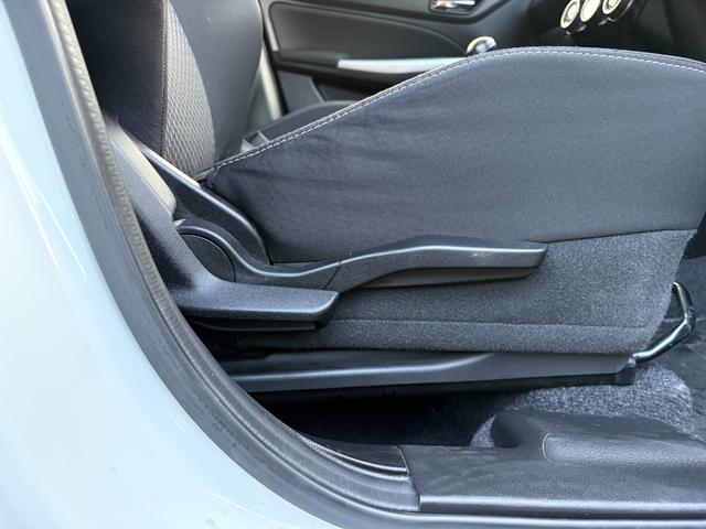 スイフト RS 5MT 純正8インチメモリーナビ 全方位モニター ステリモ ETC スマートキー 衝突軽減 レーダークルーズ 運転席シートヒーター ブラインドスポットモニター LEDヘッドライト 純正16アルミ(39枚目)