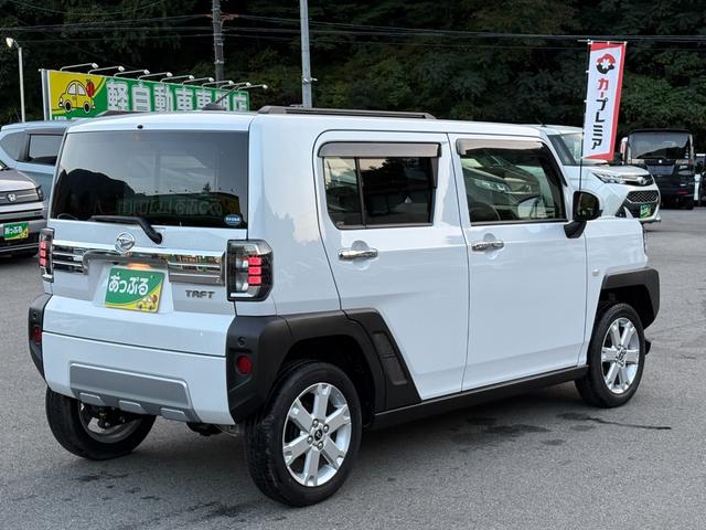 タフト G クロムベンチャー 4WD SDナビ バックカメラ ガラスルーフ スマートキー フロントシートヒーター 衝突軽減 クリアランスソナー アイドリングストップ LEDヘッドライト ルーフレール 純正15インチアルミ(8枚目)