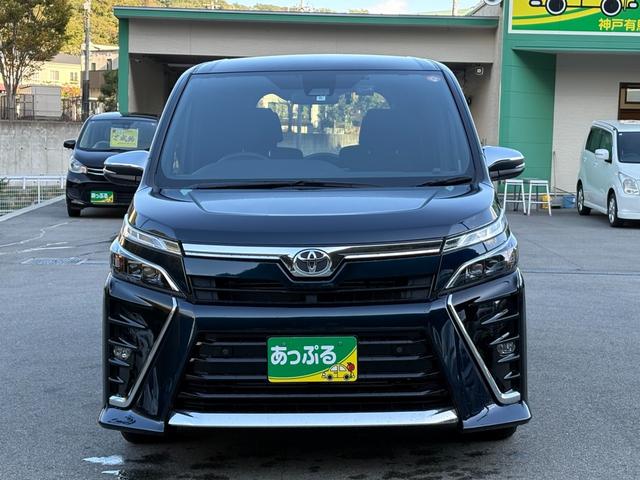ヴォクシー ＺＳ　煌ＩＩ　７人乗　純正１０インチＳＤナビ　リアモニター　バックカメラ　ＥＴＣ　前後ドラレコ　両側パワスラ　クルコン　スマートキー２個　衝突軽減　クリアランスソナー　アイドリングストップ　ＬＥＤ　純正１６アルミ（2枚目）