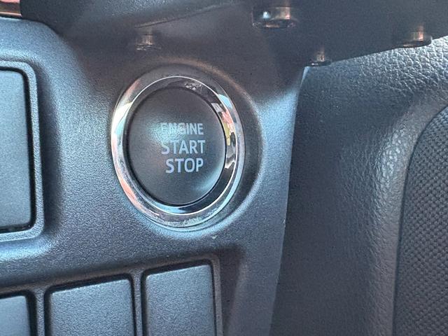 ヴォクシー ＺＳ　煌ＩＩ　７人乗　純正１０インチＳＤナビ　リアモニター　バックカメラ　ＥＴＣ　前後ドラレコ　両側パワスラ　クルコン　スマートキー２個　衝突軽減　クリアランスソナー　アイドリングストップ　ＬＥＤ　純正１６アルミ（29枚目）