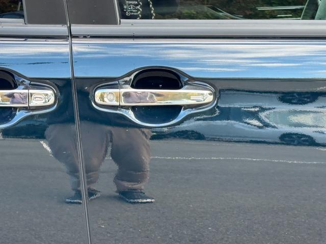 ヴォクシー ＺＳ　煌ＩＩ　７人乗　純正１０インチＳＤナビ　リアモニター　バックカメラ　ＥＴＣ　前後ドラレコ　両側パワスラ　クルコン　スマートキー２個　衝突軽減　クリアランスソナー　アイドリングストップ　ＬＥＤ　純正１６アルミ（46枚目）