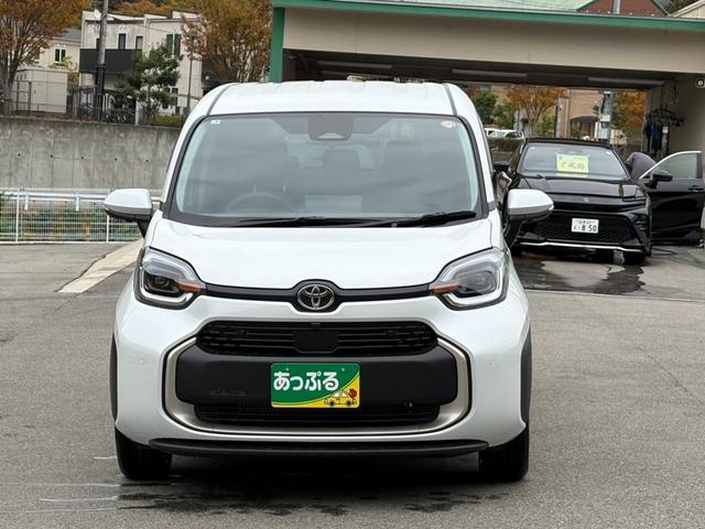 シエンタ ハイブリッドＺ　５人乗　４ＷＤ　メーカー１０．５インチナビ　パノラミックビューモニター　前後ドラレコ　スマートキー２個　両側パワスラ　フロントシートヒーター　ハンドルヒーター　ＡＶ１００Ｖ電源　セーフティセンス（2枚目）