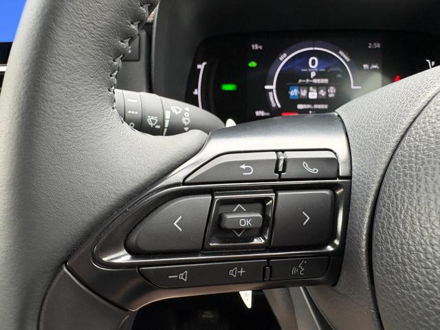 シエンタ ハイブリッドＺ　５人乗　４ＷＤ　メーカー１０．５インチナビ　パノラミックビューモニター　前後ドラレコ　スマートキー２個　両側パワスラ　フロントシートヒーター　ハンドルヒーター　ＡＶ１００Ｖ電源　セーフティセンス（26枚目）