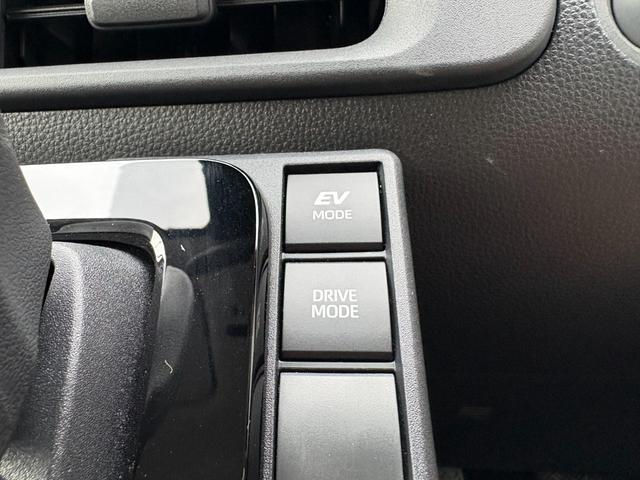 シエンタ ハイブリッドＺ　５人乗　４ＷＤ　メーカー１０．５インチナビ　パノラミックビューモニター　前後ドラレコ　スマートキー２個　両側パワスラ　フロントシートヒーター　ハンドルヒーター　ＡＶ１００Ｖ電源　セーフティセンス（32枚目）