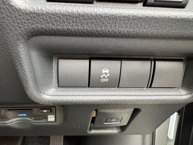 シエンタ ハイブリッドＺ　５人乗　４ＷＤ　メーカー１０．５インチナビ　パノラミックビューモニター　前後ドラレコ　スマートキー２個　両側パワスラ　フロントシートヒーター　ハンドルヒーター　ＡＶ１００Ｖ電源　セーフティセンス（41枚目）