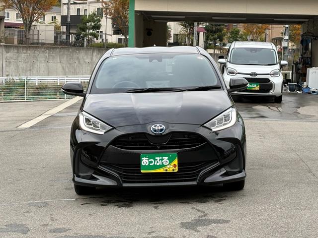ヤリス ハイブリッドＺ　メーカーナビ　パノラミックビューモニター　前後ドラレコ　スマートキー２個　レーダークルーズ　フロントシートヒーター　衝突軽減　レーンキープ　クリアランスソナー　ＬＥＤヘッドライト　オートハイビーム（2枚目）