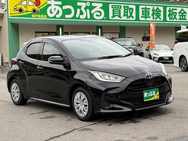 ヤリス ハイブリッドＺ　メーカーナビ　パノラミックビューモニター　前後ドラレコ　スマートキー２個　レーダークルーズ　フロントシートヒーター　衝突軽減　レーンキープ　クリアランスソナー　ＬＥＤヘッドライト　オートハイビーム（6枚目）