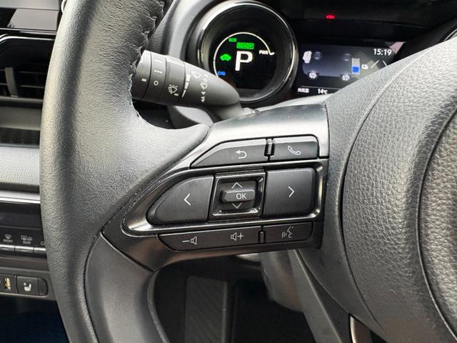 ヤリス ハイブリッドＺ　メーカーナビ　パノラミックビューモニター　前後ドラレコ　スマートキー２個　レーダークルーズ　フロントシートヒーター　衝突軽減　レーンキープ　クリアランスソナー　ＬＥＤヘッドライト　オートハイビーム（26枚目）