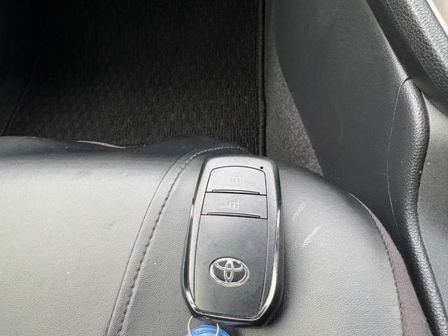 ヤリス ハイブリッドＺ　メーカーナビ　パノラミックビューモニター　前後ドラレコ　スマートキー２個　レーダークルーズ　フロントシートヒーター　衝突軽減　レーンキープ　クリアランスソナー　ＬＥＤヘッドライト　オートハイビーム（29枚目）