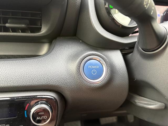 ヤリス ハイブリッドＺ　メーカーナビ　パノラミックビューモニター　前後ドラレコ　スマートキー２個　レーダークルーズ　フロントシートヒーター　衝突軽減　レーンキープ　クリアランスソナー　ＬＥＤヘッドライト　オートハイビーム（30枚目）