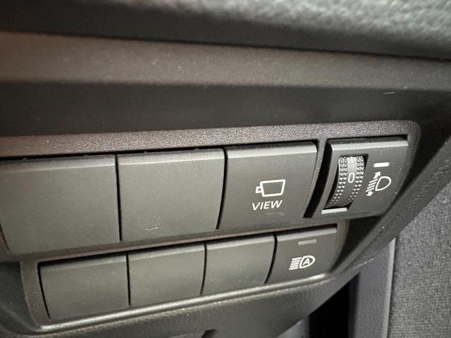 ヤリス ハイブリッドＺ　メーカーナビ　パノラミックビューモニター　前後ドラレコ　スマートキー２個　レーダークルーズ　フロントシートヒーター　衝突軽減　レーンキープ　クリアランスソナー　ＬＥＤヘッドライト　オートハイビーム（36枚目）