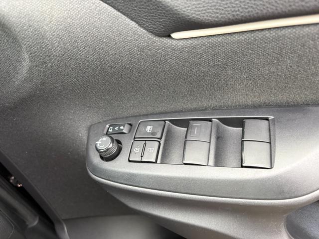 ヤリス ハイブリッドＺ　メーカーナビ　パノラミックビューモニター　前後ドラレコ　スマートキー２個　レーダークルーズ　フロントシートヒーター　衝突軽減　レーンキープ　クリアランスソナー　ＬＥＤヘッドライト　オートハイビーム（39枚目）