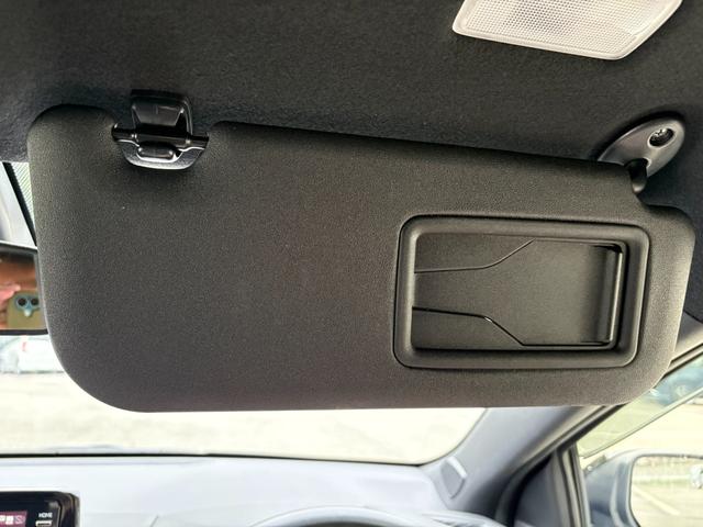 ヤリス ハイブリッドＺ　メーカーナビ　パノラミックビューモニター　前後ドラレコ　スマートキー２個　レーダークルーズ　フロントシートヒーター　衝突軽減　レーンキープ　クリアランスソナー　ＬＥＤヘッドライト　オートハイビーム（40枚目）