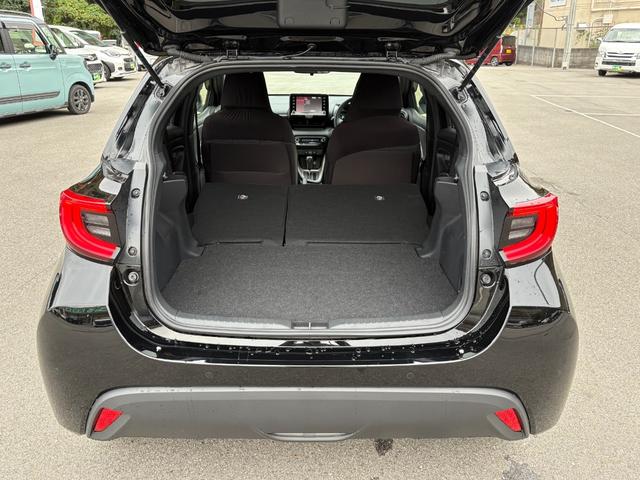 ヤリス ハイブリッドＺ　メーカーナビ　パノラミックビューモニター　前後ドラレコ　スマートキー２個　レーダークルーズ　フロントシートヒーター　衝突軽減　レーンキープ　クリアランスソナー　ＬＥＤヘッドライト　オートハイビーム（51枚目）