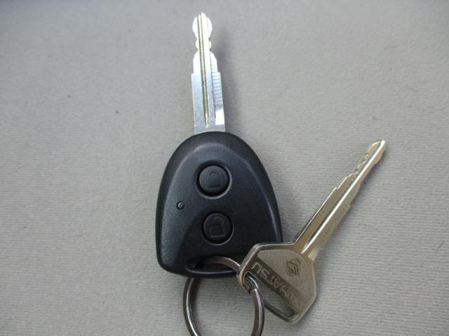 ムーヴ Ｌ　ＳＡＩＩＩ　ユーザー買取車　ＫＥＮＷＯＯＤ製ＣＤチューナー　ＥＴＣ　前後ドラレコ　キーレス　アイドリングストップ　衝突軽減　横滑防止　オートハイビーム　ヘッドライトレベライザー（25枚目）