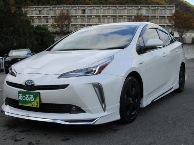 プリウス Ｓツーリングセレクション　パイオニア９インチメモリーナビ　バックカメラ　ステリモ　ＥＴＣ　モデリスタエアロ　スマートキー　レーダークルーズ　シートヒーター　合皮シート　セーフティセンス　ＬＥＤヘッドライト　純正１７インチアルミ（7枚目）