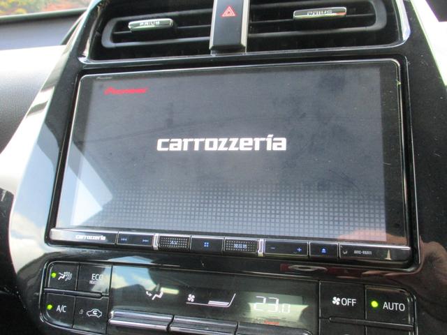 プリウス Ｓツーリングセレクション　パイオニア９インチメモリーナビ　バックカメラ　ステリモ　ＥＴＣ　モデリスタエアロ　スマートキー　レーダークルーズ　シートヒーター　合皮シート　セーフティセンス　ＬＥＤヘッドライト　純正１７インチアルミ（10枚目）