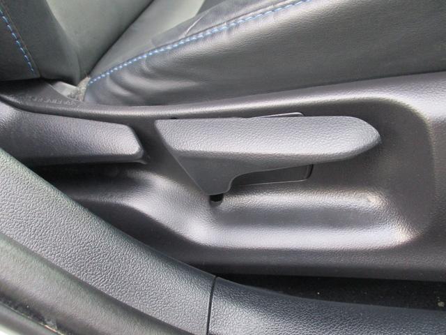 プリウス Ｓツーリングセレクション　パイオニア９インチメモリーナビ　バックカメラ　ステリモ　ＥＴＣ　モデリスタエアロ　スマートキー　レーダークルーズ　シートヒーター　合皮シート　セーフティセンス　ＬＥＤヘッドライト　純正１７インチアルミ（44枚目）