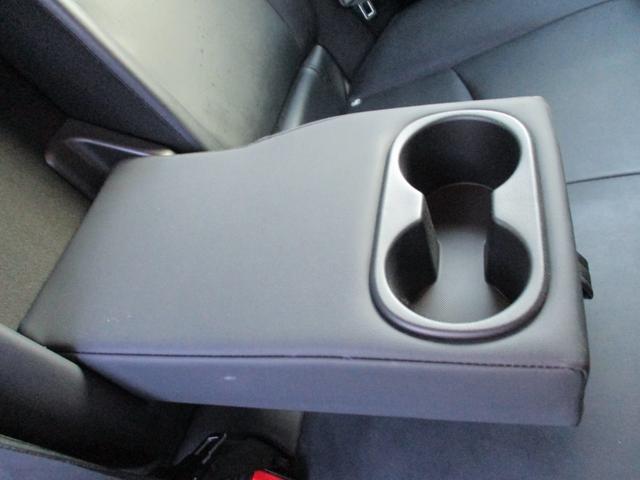 プリウス Ｓツーリングセレクション　パイオニア９インチメモリーナビ　バックカメラ　ステリモ　ＥＴＣ　モデリスタエアロ　スマートキー　レーダークルーズ　シートヒーター　合皮シート　セーフティセンス　ＬＥＤヘッドライト　純正１７インチアルミ（56枚目）