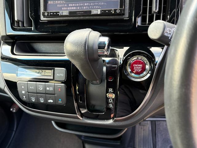 Ｎ－ＷＧＮカスタム Ｇ・ターボパッケージ　ターボ　パイオニアメモリーナビ　バックカメラ　ドラレコ　ステリモ　ＥＴＣ　スマートキー　レーダークルーズ　衝突軽減　ＨＩＤ　フォグ　オートライト　ハーフレザーシート　純正１４インチアルミ（11枚目）