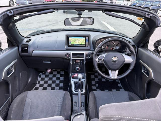 コペン セロ　Ｓ　ターボ　５ＭＴ　純正メモリーナビ　電動ルーフ　ビルシュタインサスペンション　純正レカロシート　ＭＯＭＯ革ハンドル　スマートキー　シートヒーター　バックカメラ　ステリモ　ＥＴＣ　社外１５インチアルミ（14枚目）