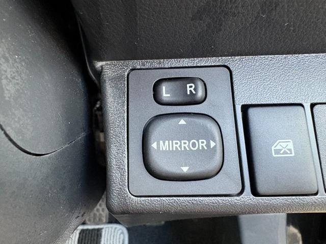 コペン セロ　Ｓ　ターボ　５ＭＴ　純正メモリーナビ　電動ルーフ　ビルシュタインサスペンション　純正レカロシート　ＭＯＭＯ革ハンドル　スマートキー　シートヒーター　バックカメラ　ステリモ　ＥＴＣ　社外１５インチアルミ（33枚目）