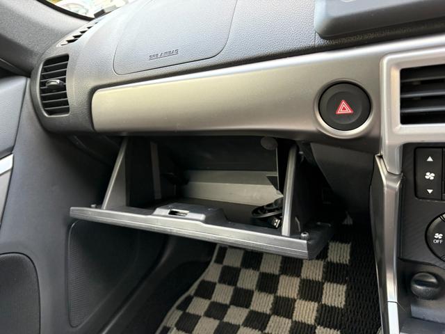 コペン セロ　Ｓ　ターボ　５ＭＴ　純正メモリーナビ　電動ルーフ　ビルシュタインサスペンション　純正レカロシート　ＭＯＭＯ革ハンドル　スマートキー　シートヒーター　バックカメラ　ステリモ　ＥＴＣ　社外１５インチアルミ（35枚目）