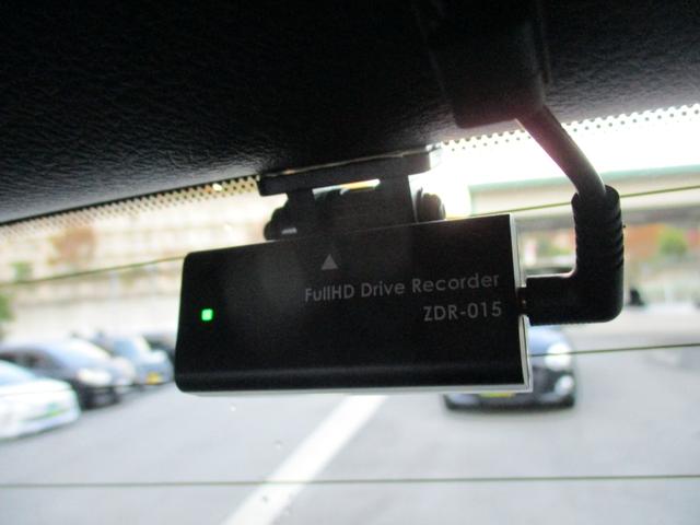 ヴェルファイア ２．５Ｚ　Ａエディション　ゴールデンアイズ　純正１０インチＳＤナビ　純正フリップダウンリアモニター　両側パワスラ　パワーバックドア　スマートキー　電子パーキング　オートホールド　クリアランスソナー　ＬＥＤライト　バックカメラ　ＢＬＩＴＺ車高調（24枚目）