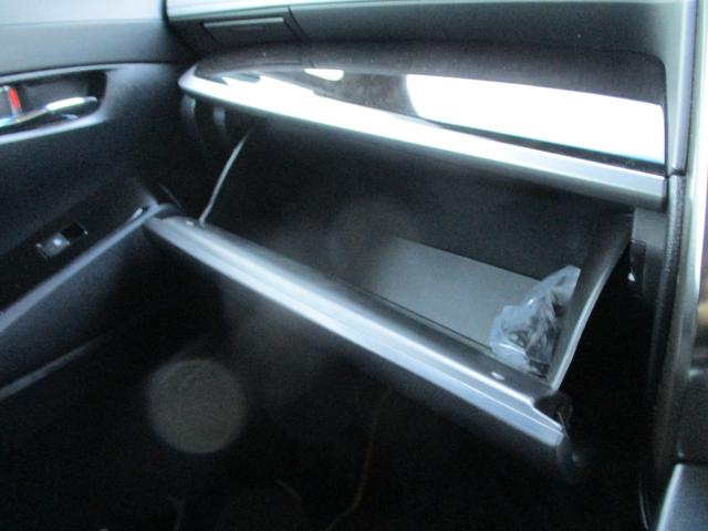 ヴェルファイア ２．５Ｚ　Ａエディション　ゴールデンアイズ　純正１０インチＳＤナビ　純正フリップダウンリアモニター　両側パワスラ　パワーバックドア　スマートキー　電子パーキング　オートホールド　クリアランスソナー　ＬＥＤライト　バックカメラ　ＢＬＩＴＺ車高調（37枚目）