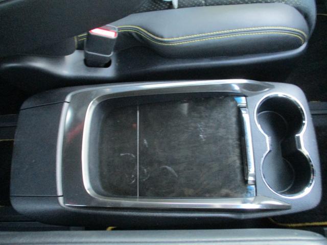 ヴェルファイア ２．５Ｚ　Ａエディション　ゴールデンアイズ　純正１０インチＳＤナビ　純正フリップダウンリアモニター　両側パワスラ　パワーバックドア　スマートキー　電子パーキング　オートホールド　クリアランスソナー　ＬＥＤライト　バックカメラ　ＢＬＩＴＺ車高調（39枚目）