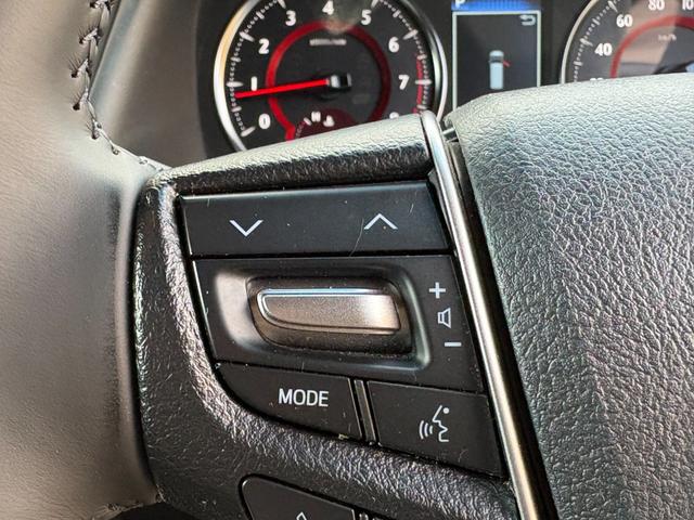 アルファード ２．５Ｓ　タイプゴールド　ワンオーナー　メーカー９インチナビ　フリップダウンリアモニター　バックカメラ　両側パワスラ　パワーバックドア　レーダークルーズ　セーフティセンス　前後ドラレコ　アルカンターラ＆合皮シート　純正１８ＡＷ（26枚目）