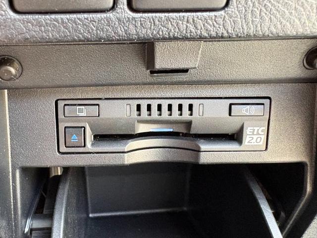 アルファード ２．５Ｓ　タイプゴールド　ワンオーナー　メーカー９インチナビ　フリップダウンリアモニター　バックカメラ　両側パワスラ　パワーバックドア　レーダークルーズ　セーフティセンス　前後ドラレコ　アルカンターラ＆合皮シート　純正１８ＡＷ（28枚目）