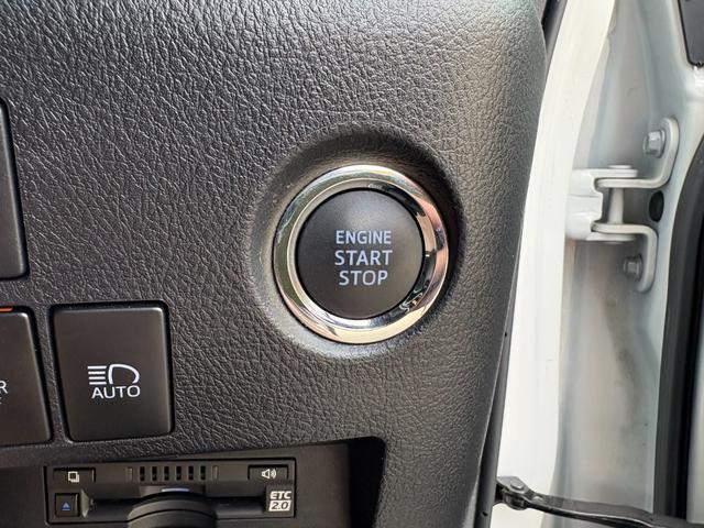 アルファード ２．５Ｓ　タイプゴールド　ワンオーナー　メーカー９インチナビ　フリップダウンリアモニター　バックカメラ　両側パワスラ　パワーバックドア　レーダークルーズ　セーフティセンス　前後ドラレコ　アルカンターラ＆合皮シート　純正１８ＡＷ（30枚目）