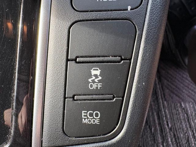 アルファード ２．５Ｓ　タイプゴールド　ワンオーナー　メーカー９インチナビ　フリップダウンリアモニター　バックカメラ　両側パワスラ　パワーバックドア　レーダークルーズ　セーフティセンス　前後ドラレコ　アルカンターラ＆合皮シート　純正１８ＡＷ（43枚目）