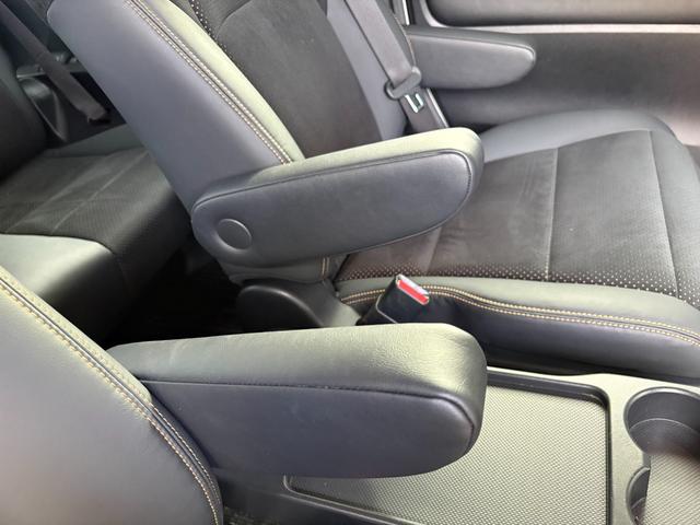 アルファード ２．５Ｓ　タイプゴールド　ワンオーナー　メーカー９インチナビ　フリップダウンリアモニター　バックカメラ　両側パワスラ　パワーバックドア　レーダークルーズ　セーフティセンス　前後ドラレコ　アルカンターラ＆合皮シート　純正１８ＡＷ（58枚目）