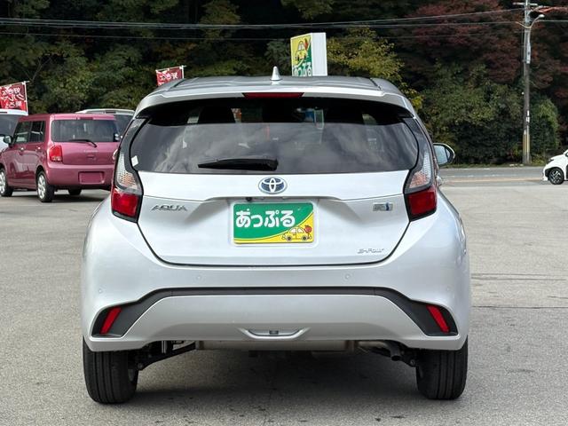 アクア Ｇ　４ＷＤ　メーカーナビ　パノラミックビューモニター　ステリモ　ＥＴＣ　アドバンストパーク　ＡＣ１００Ｖ電源　レーダークルーズ　セーフティセンス　スマートキー　ＢＳＭ　ＬＥＤヘッドライト　純正１５アルミ（3枚目）