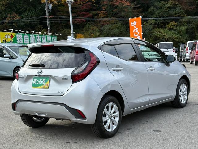 アクア Ｇ　４ＷＤ　メーカーナビ　パノラミックビューモニター　ステリモ　ＥＴＣ　アドバンストパーク　ＡＣ１００Ｖ電源　レーダークルーズ　セーフティセンス　スマートキー　ＢＳＭ　ＬＥＤヘッドライト　純正１５アルミ（8枚目）