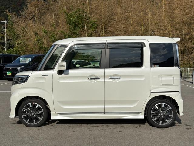 スペーシアカスタム ハイブリッドＸＳターボ　ターボ　ＫＥＮＷＯＯＤ８インチメモリーナビ　バックカメラ　両側パワスラ　レーダークルーズ　衝突軽減　ＥＴＣ　ドラレコ　ステリモ　運転席シートヒーター　リアサーキュレーター　純正１５インチアルミ（5枚目）