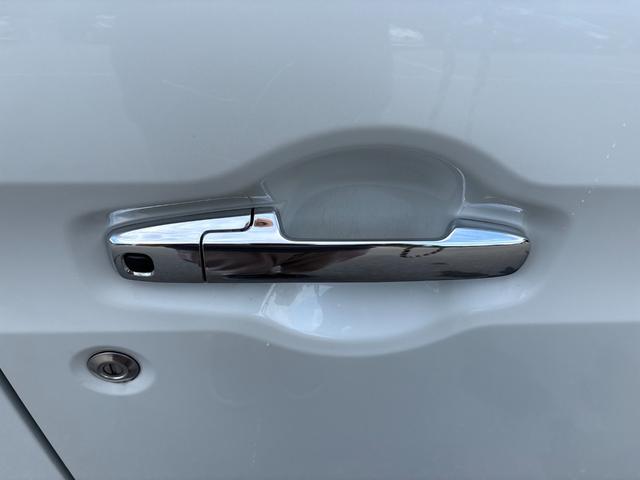 スペーシアカスタム ハイブリッドＸＳターボ　ターボ　ＫＥＮＷＯＯＤ８インチメモリーナビ　バックカメラ　両側パワスラ　レーダークルーズ　衝突軽減　ＥＴＣ　ドラレコ　ステリモ　運転席シートヒーター　リアサーキュレーター　純正１５インチアルミ（49枚目）