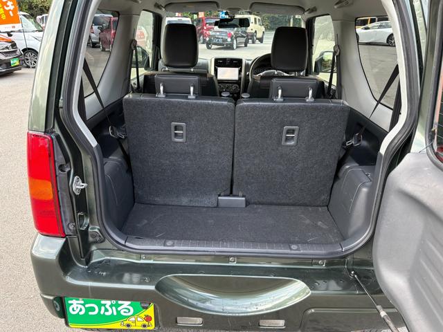 ジムニー ランドベンチャー　４ＷＤ　ターボ　５ＭＴ　パナソニックＳＤナビ　ＥＴＣ　前後ドラレコ　キーレス　運転席シートヒーター　革ハンドル　マニュアルエアコン　フォグ　ヘッドライトレベライザー　純正１６インチアルミ（18枚目）
