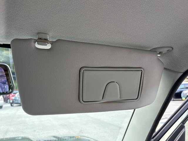 ジムニー ランドベンチャー　４ＷＤ　ターボ　５ＭＴ　パナソニックＳＤナビ　ＥＴＣ　前後ドラレコ　キーレス　運転席シートヒーター　革ハンドル　マニュアルエアコン　フォグ　ヘッドライトレベライザー　純正１６インチアルミ（33枚目）