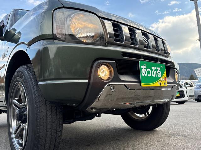 ジムニー ランドベンチャー　４ＷＤ　ターボ　５ＭＴ　パナソニックＳＤナビ　ＥＴＣ　前後ドラレコ　キーレス　運転席シートヒーター　革ハンドル　マニュアルエアコン　フォグ　ヘッドライトレベライザー　純正１６インチアルミ（40枚目）
