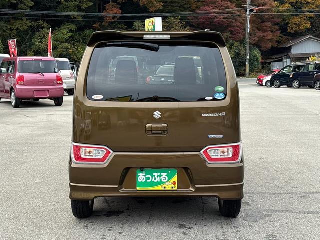 ワゴンＲ ハイブリッドＦＺ　パナソニックメモリーナビ　バックカメラ　ドラレコ　ＥＴＣ　スマートキー２個　ヘッドアップディスプレイ　衝突軽減　レーンキープ　アイドリングストップ　ＬＥＤヘッドライト　シートヒーター　純正１４アルミ（3枚目）