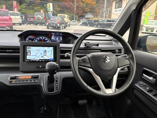 ワゴンＲ ハイブリッドＦＺ　パナソニックメモリーナビ　バックカメラ　ドラレコ　ＥＴＣ　スマートキー２個　ヘッドアップディスプレイ　衝突軽減　レーンキープ　アイドリングストップ　ＬＥＤヘッドライト　シートヒーター　純正１４アルミ（16枚目）