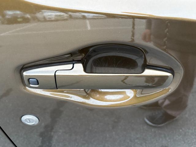 ワゴンＲ ハイブリッドＦＺ　パナソニックメモリーナビ　バックカメラ　ドラレコ　ＥＴＣ　スマートキー２個　ヘッドアップディスプレイ　衝突軽減　レーンキープ　アイドリングストップ　ＬＥＤヘッドライト　シートヒーター　純正１４アルミ（40枚目）