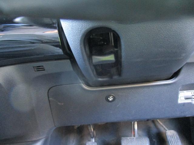 プリウス Ａプレミアム　ツーリングセレクション　４ＷＤ　純正９インチＳＤナビ　バックカメラ　スマートキー２個　合皮シート　運転席パワーシート　シートヒーター　レーダークルーズ　セーフティセンス　ＢＳＭ　クリアランスソナー　ＨＵＤ　ＬＥＤライト（48枚目）