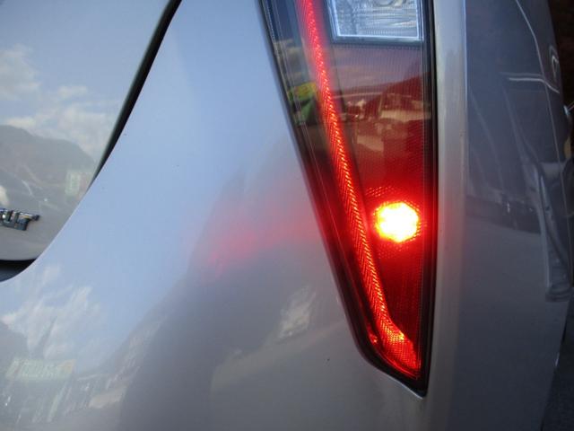 プリウス Ａプレミアム　ツーリングセレクション　４ＷＤ　純正９インチＳＤナビ　バックカメラ　スマートキー２個　合皮シート　運転席パワーシート　シートヒーター　レーダークルーズ　セーフティセンス　ＢＳＭ　クリアランスソナー　ＨＵＤ　ＬＥＤライト（53枚目）