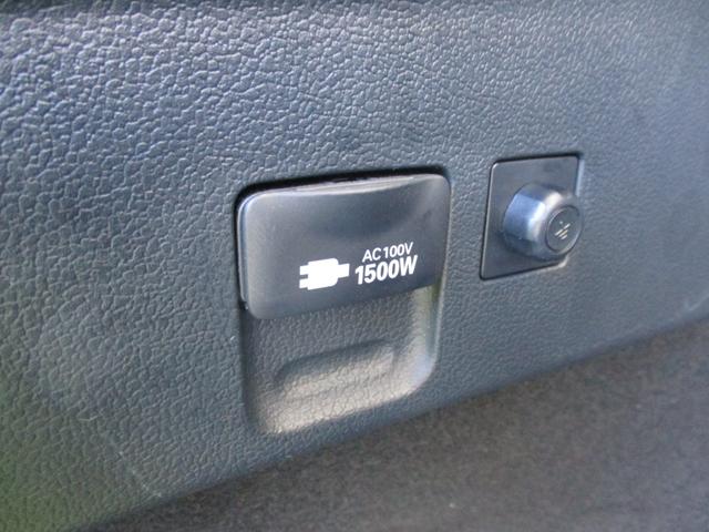 プリウス Ａプレミアム　ツーリングセレクション　４ＷＤ　純正９インチＳＤナビ　バックカメラ　スマートキー２個　合皮シート　運転席パワーシート　シートヒーター　レーダークルーズ　セーフティセンス　ＢＳＭ　クリアランスソナー　ＨＵＤ　ＬＥＤライト（59枚目）