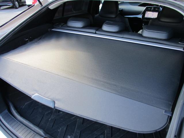 プリウス Ａプレミアム　ツーリングセレクション　４ＷＤ　純正９インチＳＤナビ　バックカメラ　スマートキー２個　合皮シート　運転席パワーシート　シートヒーター　レーダークルーズ　セーフティセンス　ＢＳＭ　クリアランスソナー　ＨＵＤ　ＬＥＤライト（61枚目）