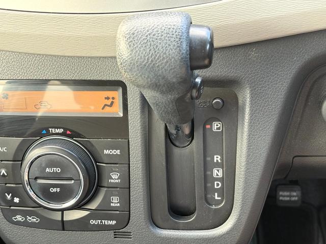 ワゴンＲ ＦＺ　社外メモリナビ（ＣＤ／ＤＶＤ／ＳＤ／ＢＴ／ワンセグ）　ＥＴＣ　スマートキー　Ｐスタート　Ａストップ　衝突軽減　横滑り防止　Ｄ席シートヒーター　オートＡＣ　ステリモ　マットバイザー　純正１４インチＡＷ（11枚目）